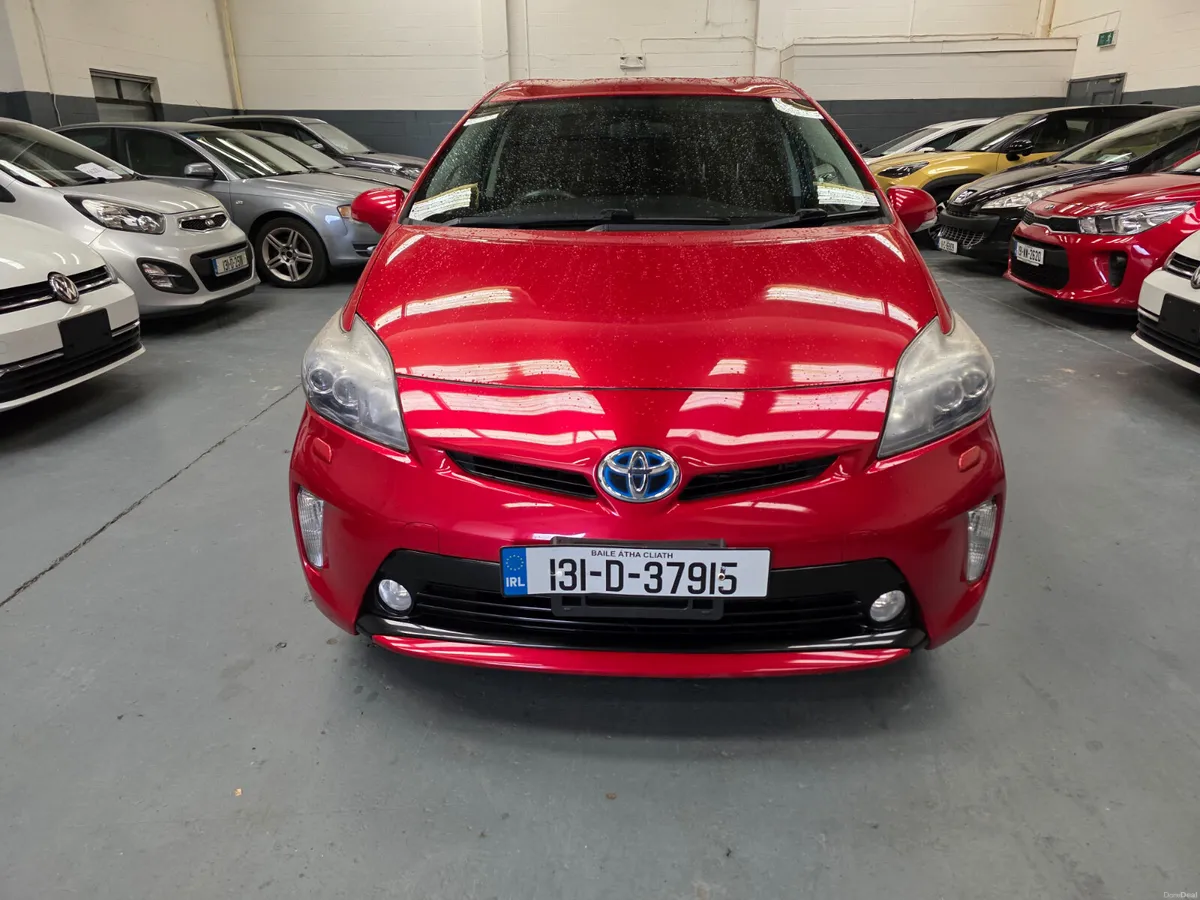 Toyota Prius 2013 - Image 2