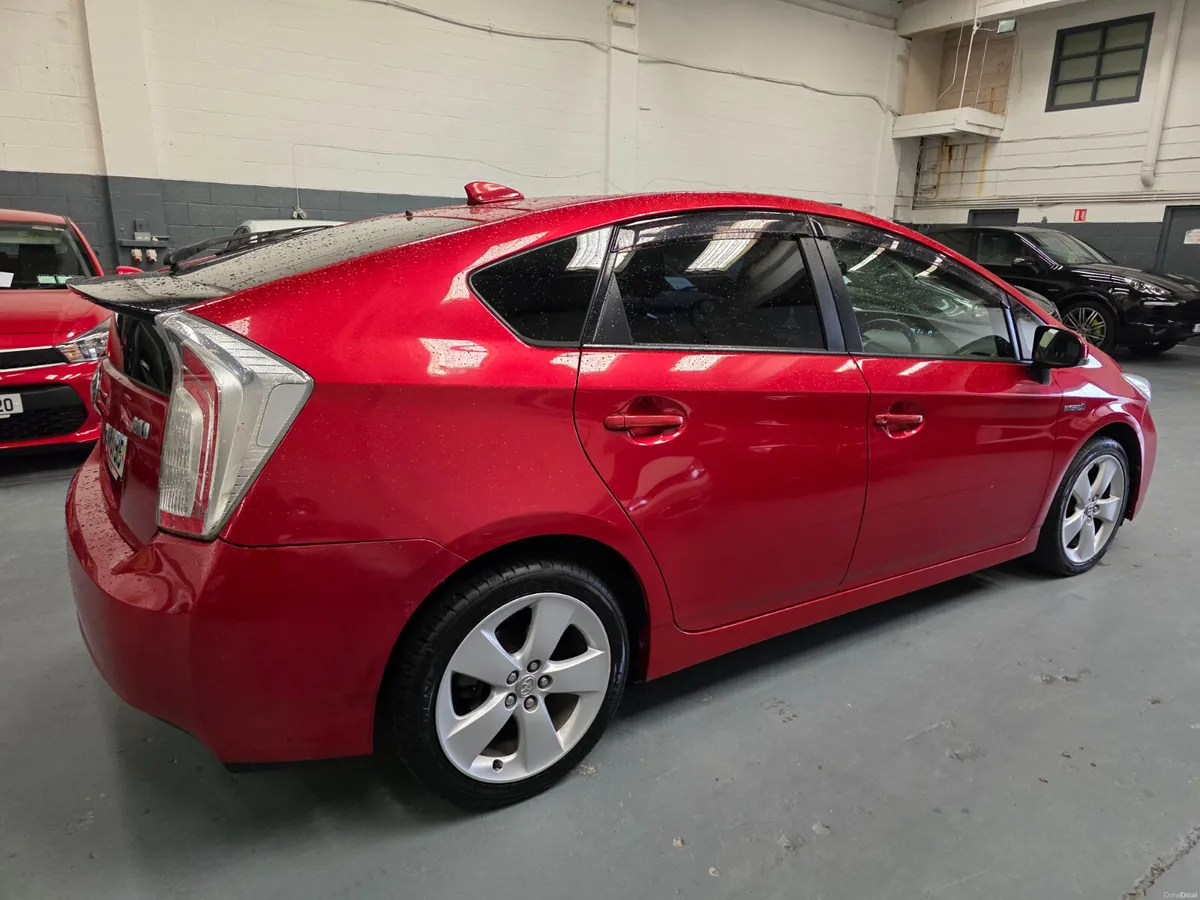 Toyota Prius 2013 - Image 6