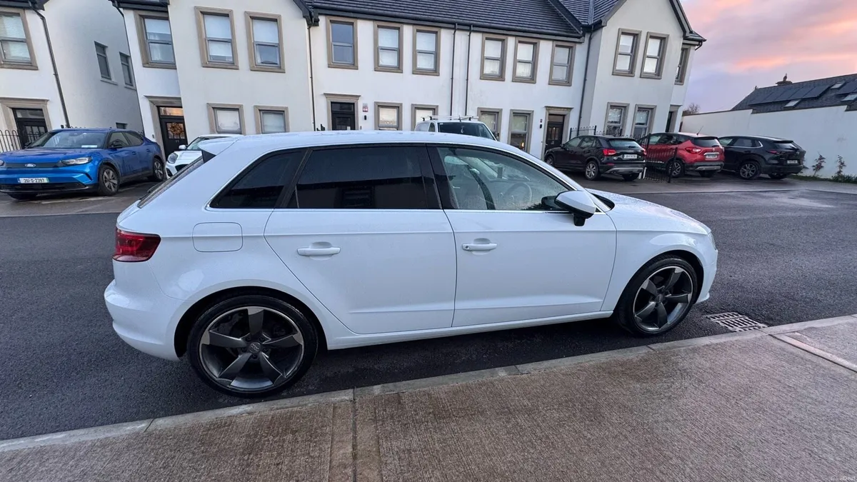 2014 Audi A3 AUTO | 97k KM | IMMACULATE CONDITION - Image 3