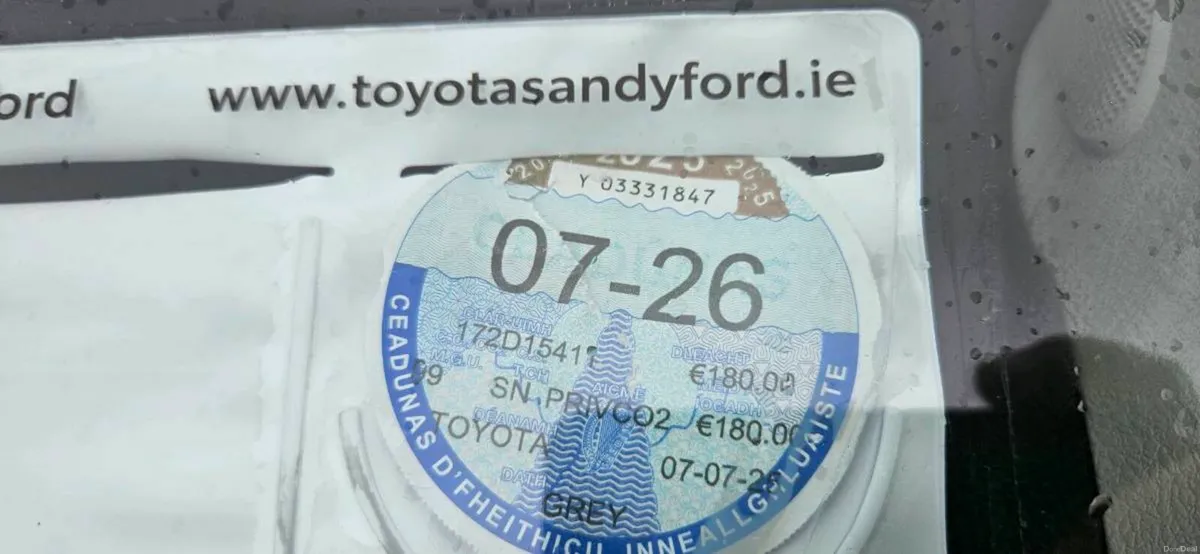 TOYOTA YARIS LOW MILEAGE NEW NCT 02/28 - Image 4