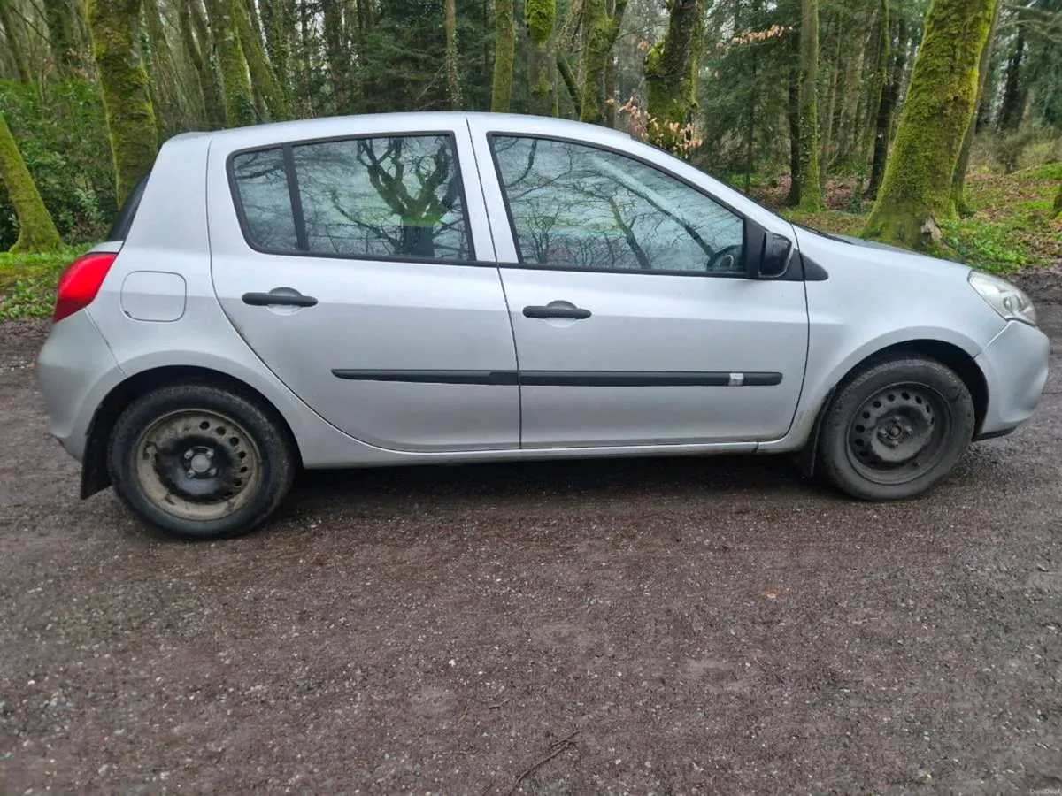 12 Renault Clio 1.2 NCT 1-27 - Image 2