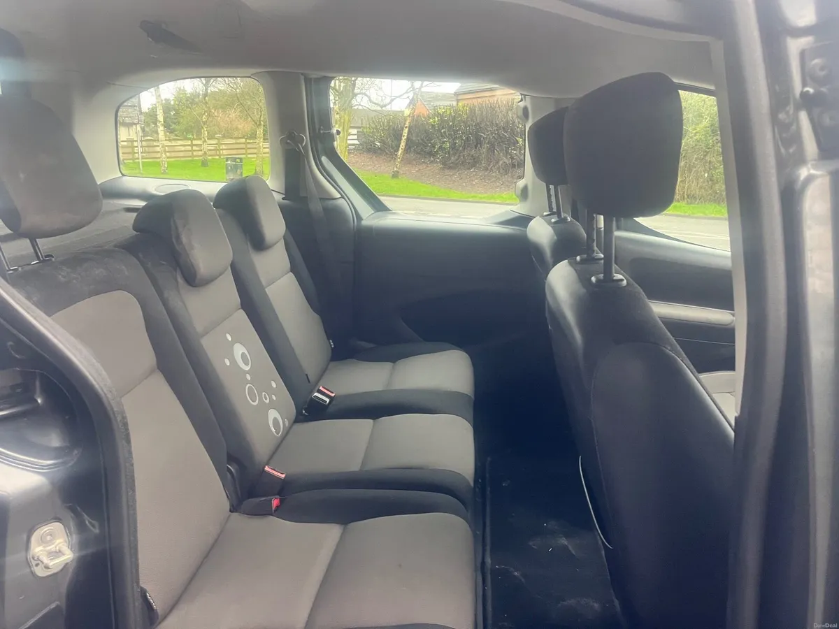 Left hand drive Spanish car .1.6Diesel mpv Citroen - Image 2