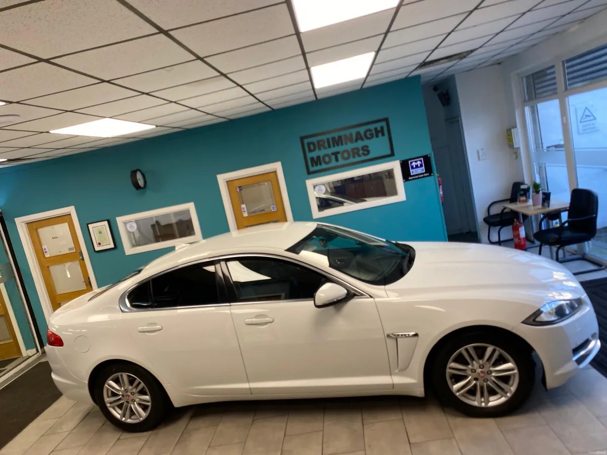 Jaguar XF 2014 - Image 2