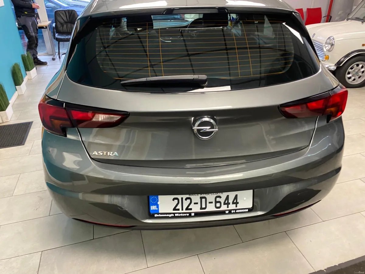 Opel Astra 2021 1.5 Diesel - Image 6