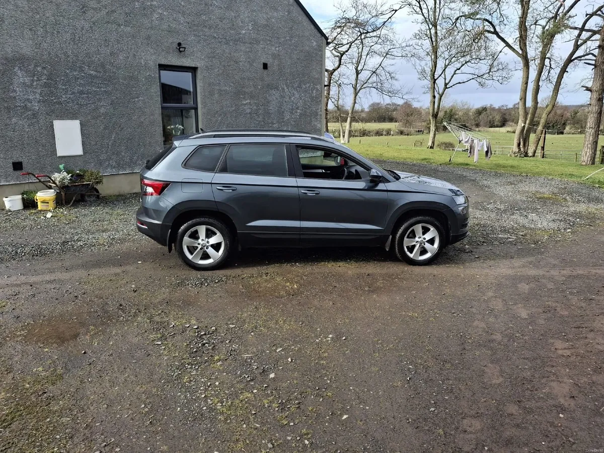 Skoda Karoq 2019 - Image 2