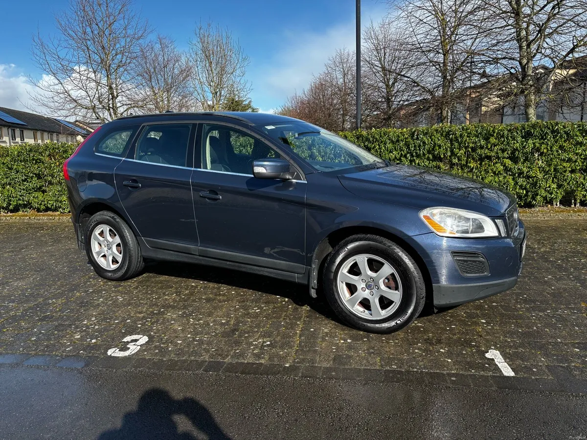 2013 VOLVO XC60 2.0 D5 HIGH SPEC - Image 1