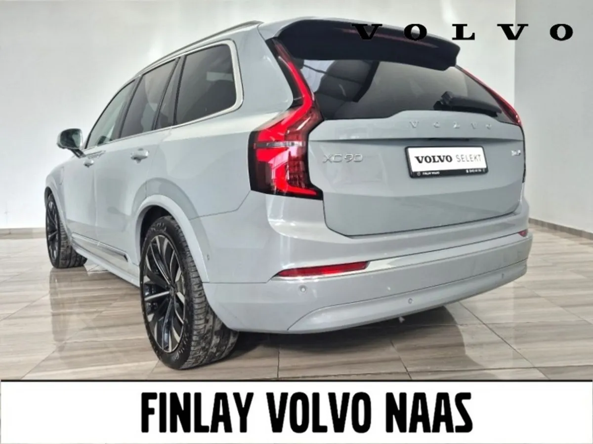 Volvo XC90 Ultra Bright T8 , Pan Roof , Air Suspen - Image 3