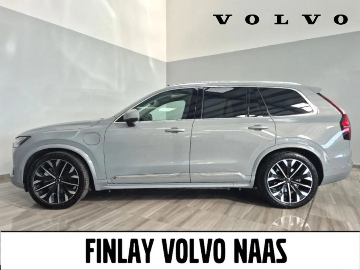 Volvo XC90 Ultra Bright T8 , Pan Roof , Air Suspen - Image 5