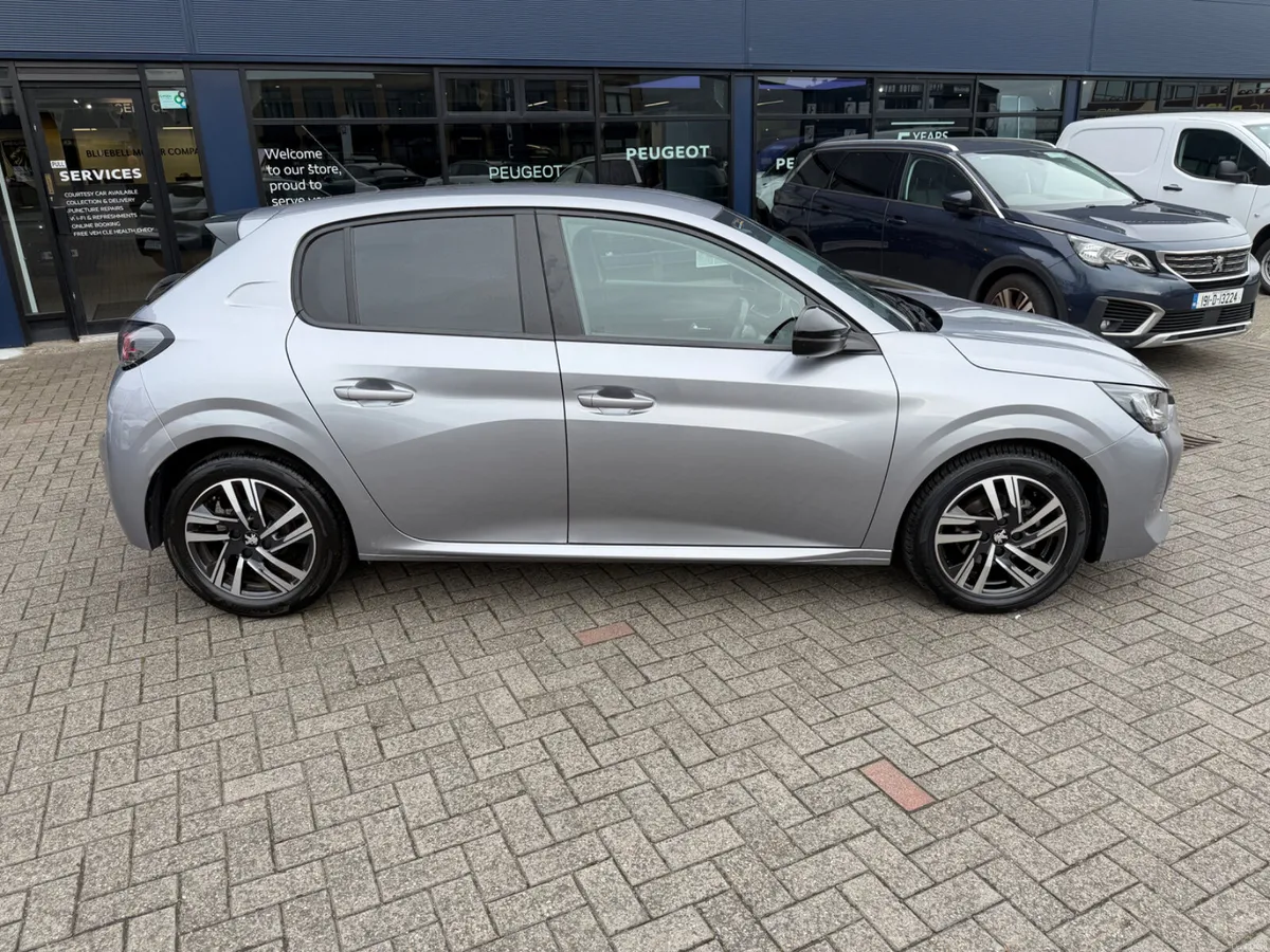 2023 Peugeot 208 Active - Image 4