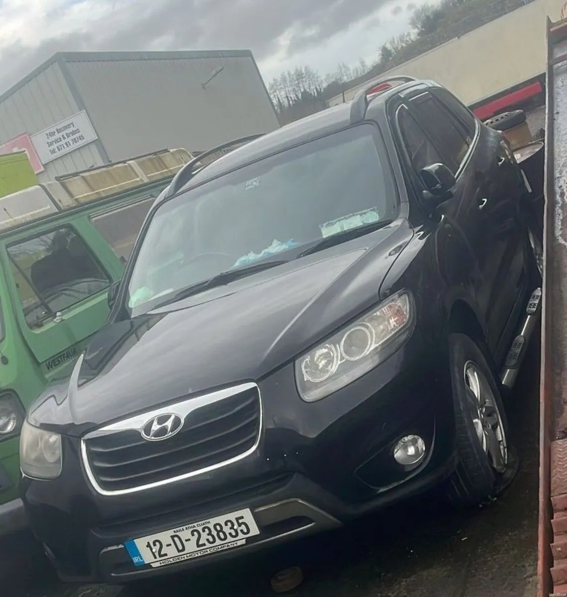 Hyundai Santa Fe 2012 - Image 2