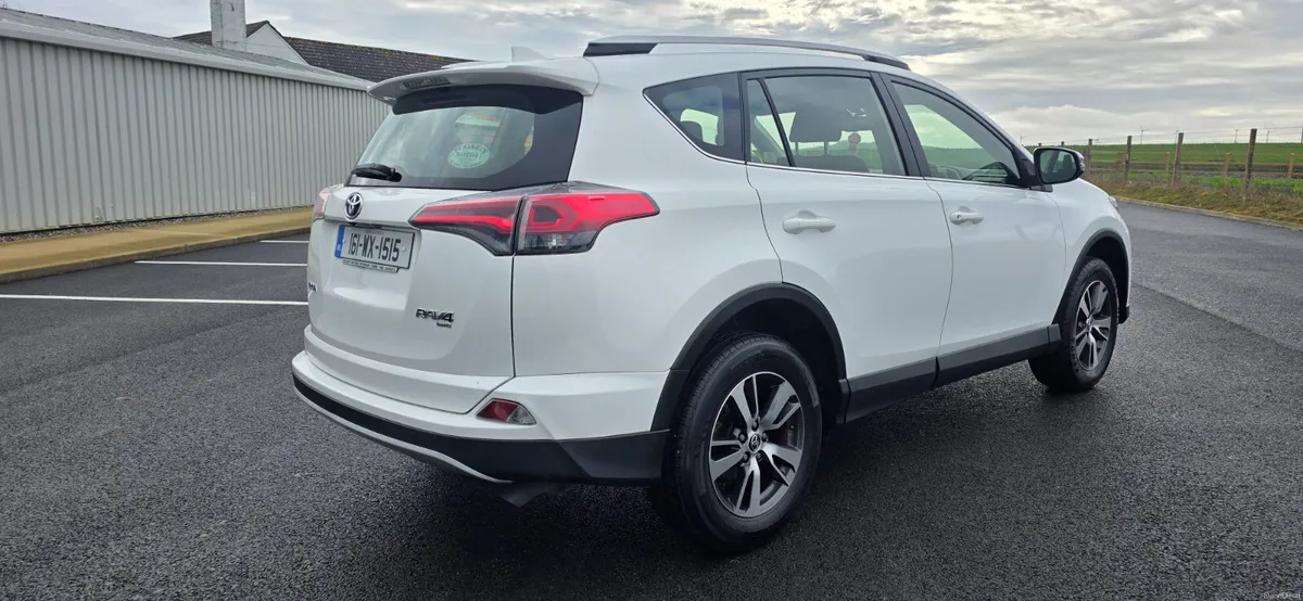 Toyota RAV4 2016 - Image 6