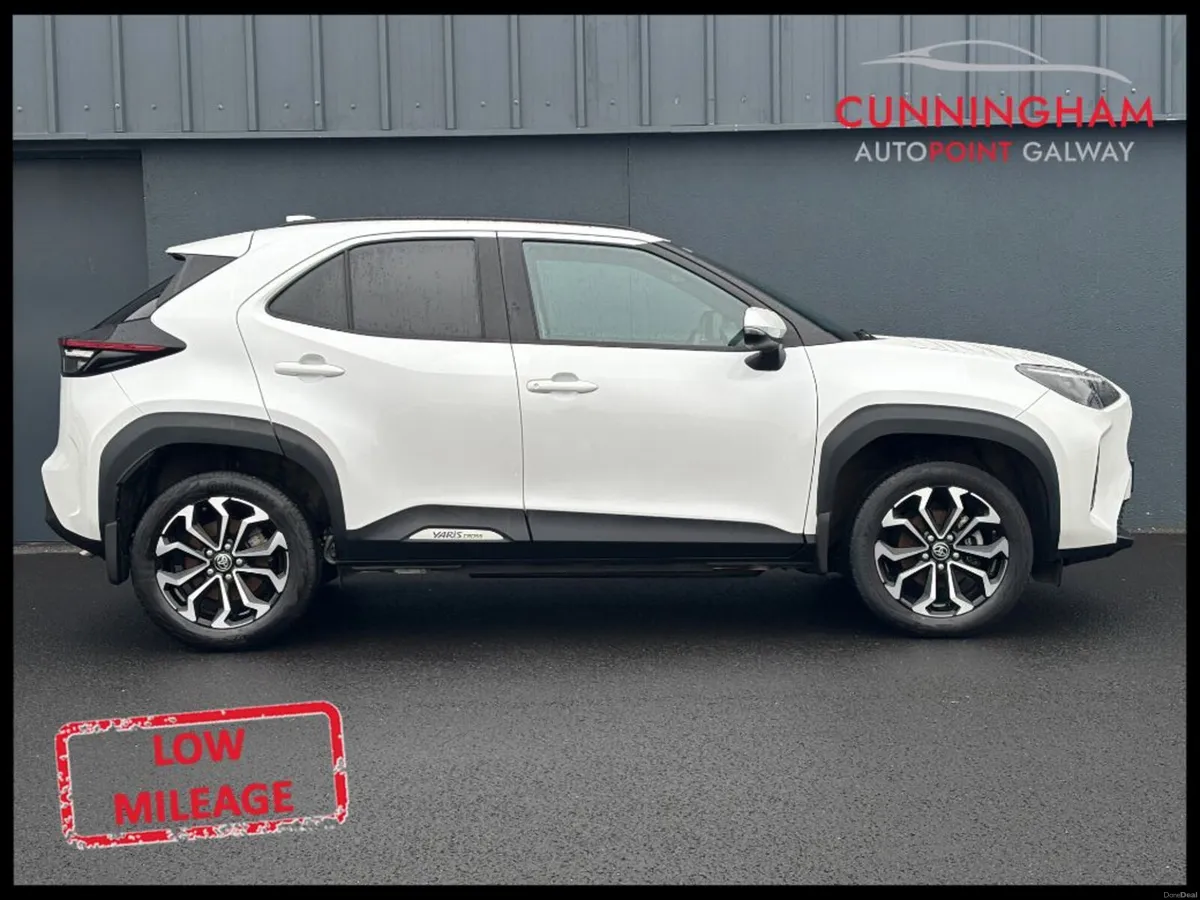 Toyota Yaris Cross L-Sport Hybrid - Image 3