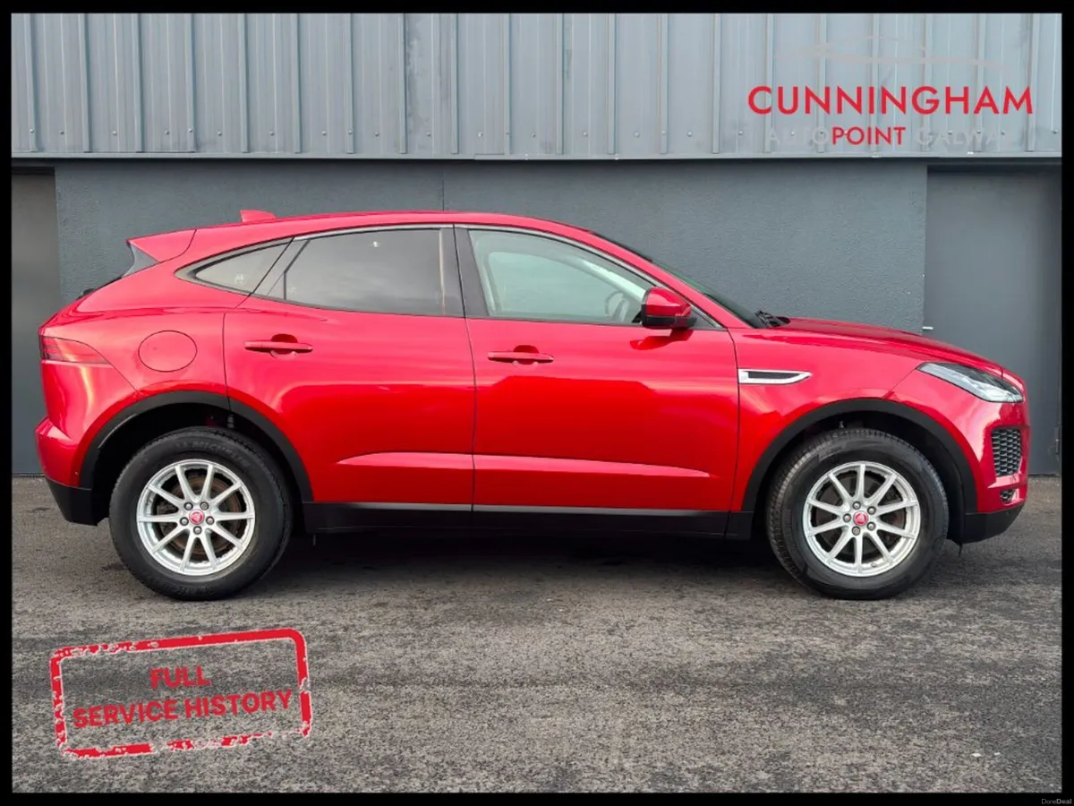 Jaguar E-Pace 2.0d 150BHP Manual - Image 3