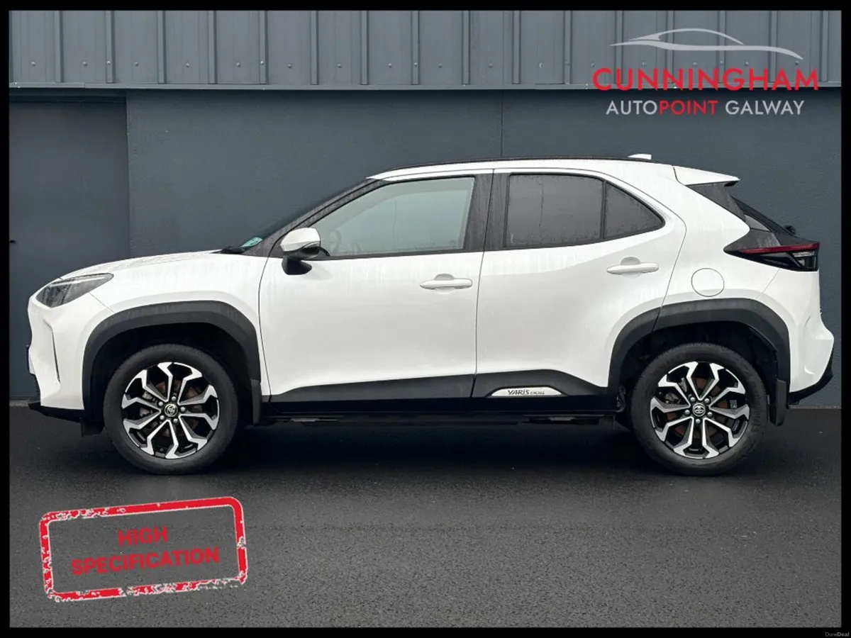Toyota Yaris Cross L-Sport Hybrid - Image 4
