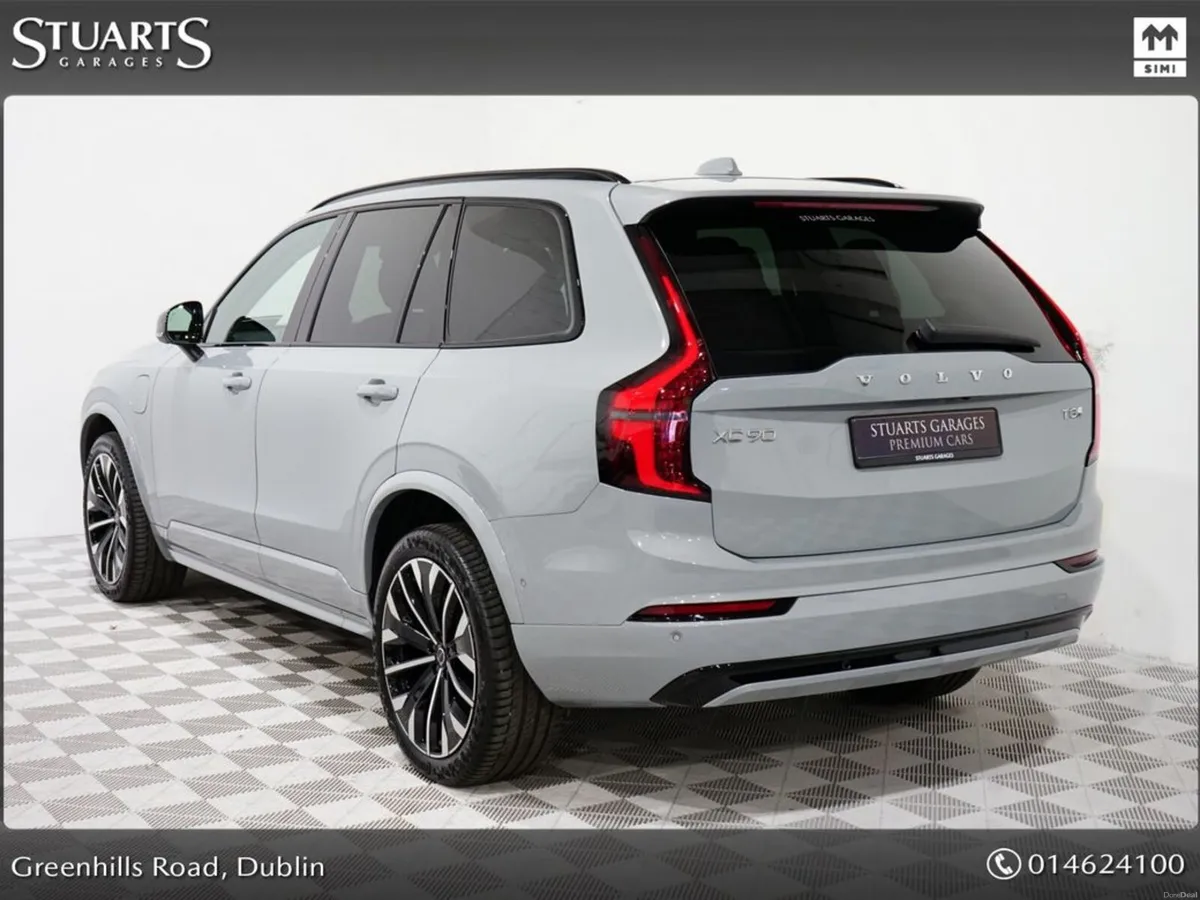 Volvo XC90 *PLUS PRO* IN VAPOUR GREY METALLIC WITH - Image 2