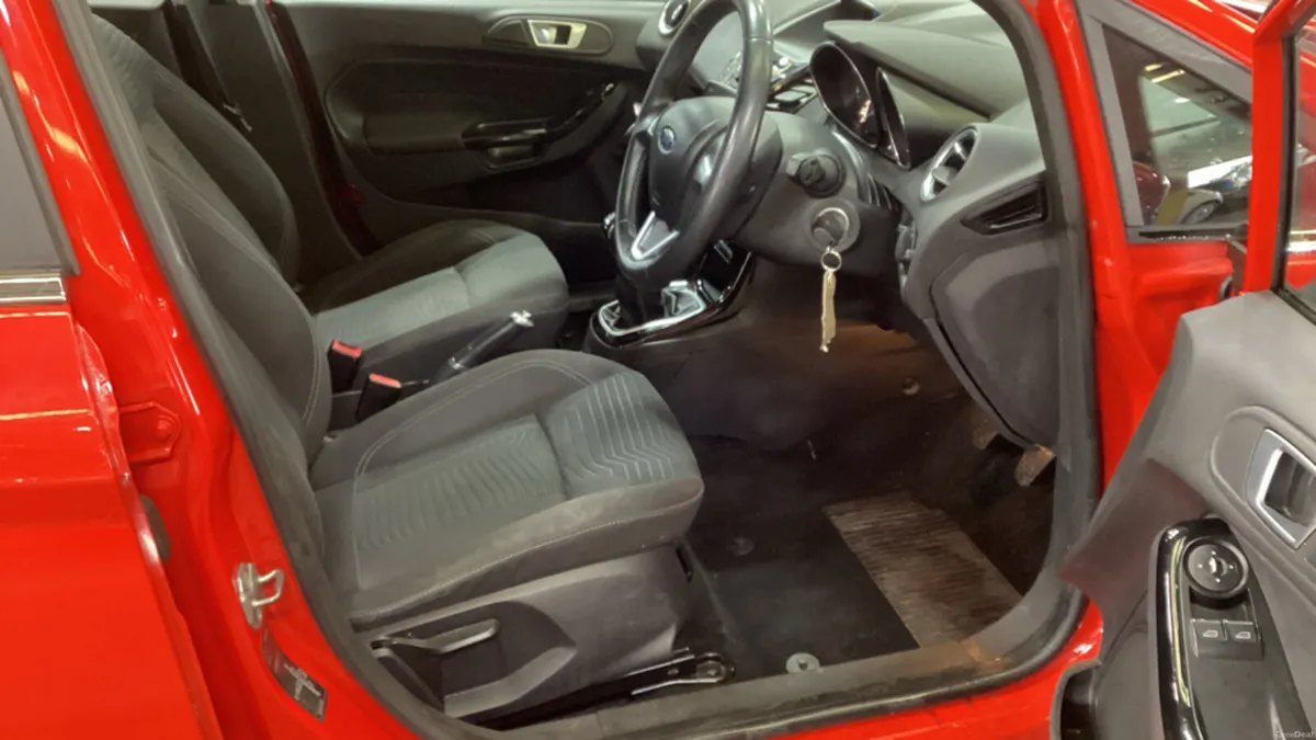 2014 Ford Fiesta 1.0 Petrol - Image 3