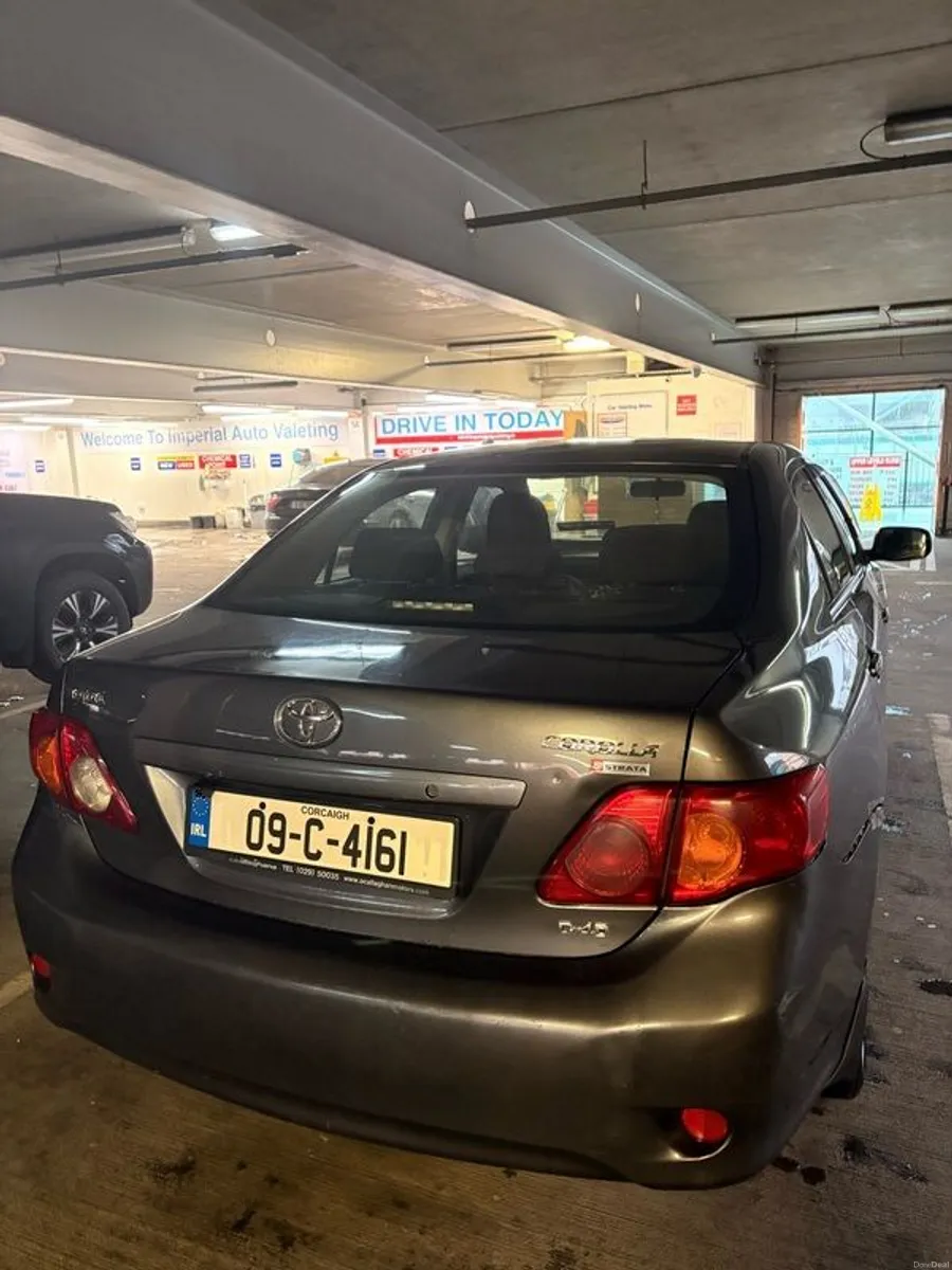 Toyota Corolla - Image 2