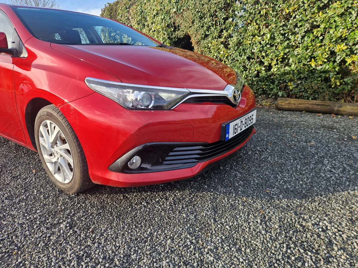 Toyota Auris AURA PETROL 2016 - Image 1