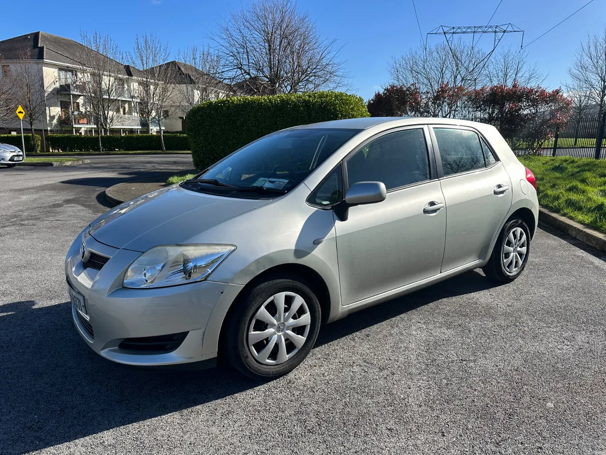Toyota Auris NCT 11/26 Tax 05/26 1.4 petrol - Image 1