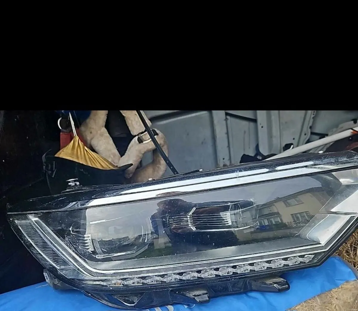 Head lights - Image 1