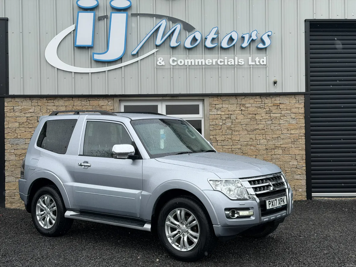 17 MITSUBISHI SHOGUN 3.2 DI-D 187 WARRIOR - Image 1