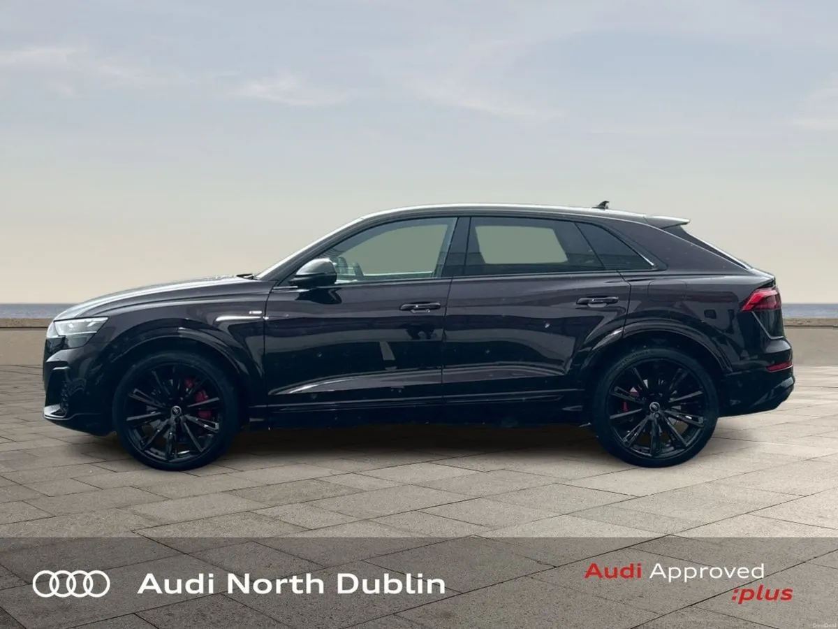 Audi Q8 SOLD! Q8 SUV 60 TFSI e 490PS Comp, Dark Re - Image 4