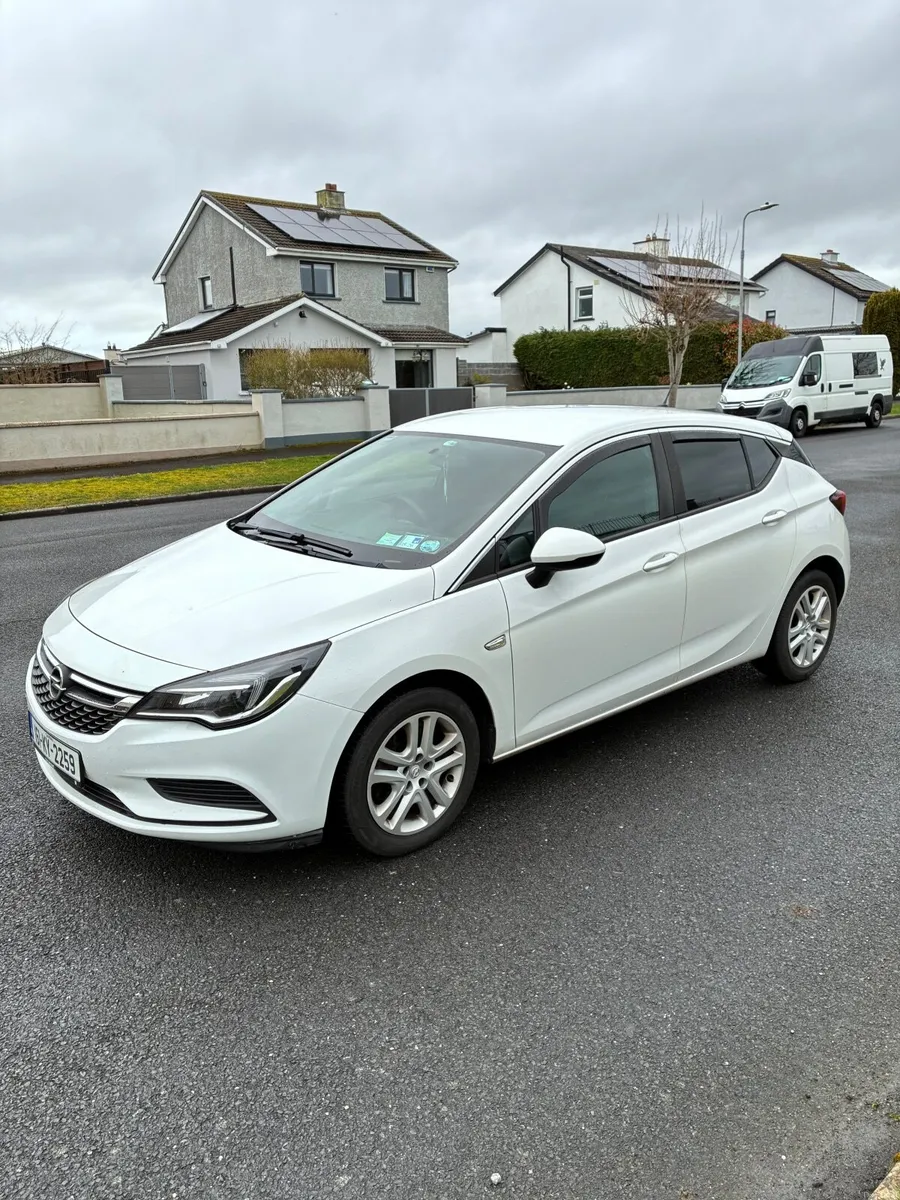 Opel Astra 2016 - Image 3