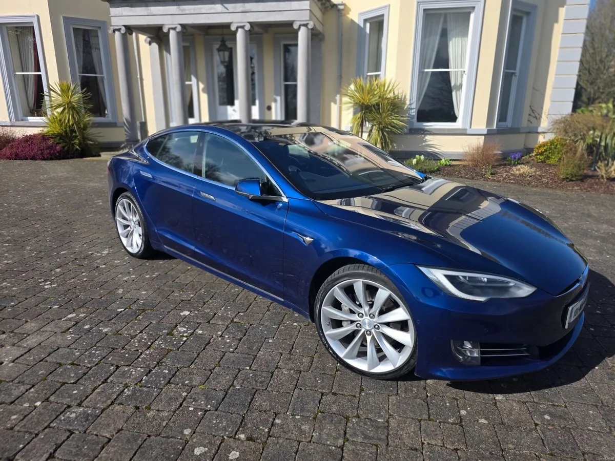 Tesla Model S 2018 - Image 1
