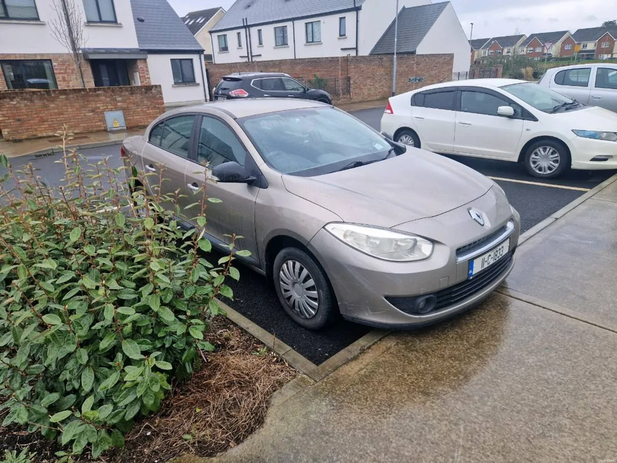 2011 Renault fluence 1.5 dci nct and tax - Image 4