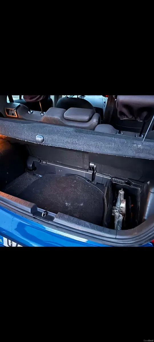 Toyota yaris  for sale - Image 2