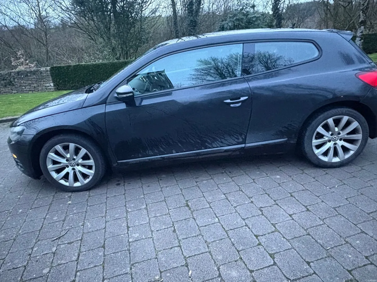 Volkswagen Scirocco 2011 - Image 3