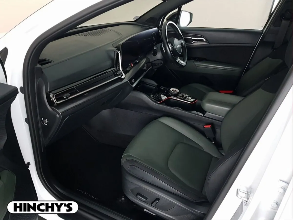 Kia Sportage Anniversary Edition Hybrid - Image 4