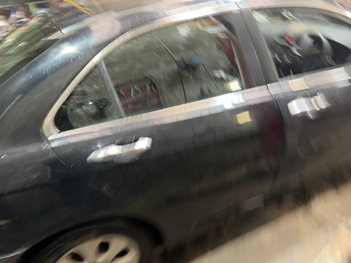 2008 honda accord - Image 4