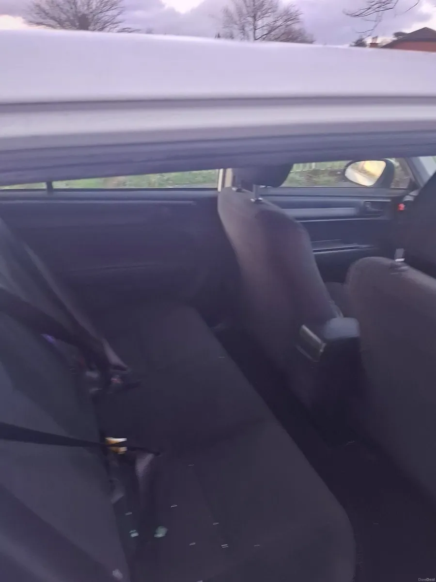 Toyota Corolla 2016 - Image 2