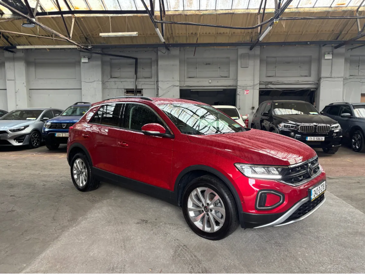 Volkswagen T-Roc LIF PLUS1.0TSI MANUAL 6SPEED FWD - Image 1