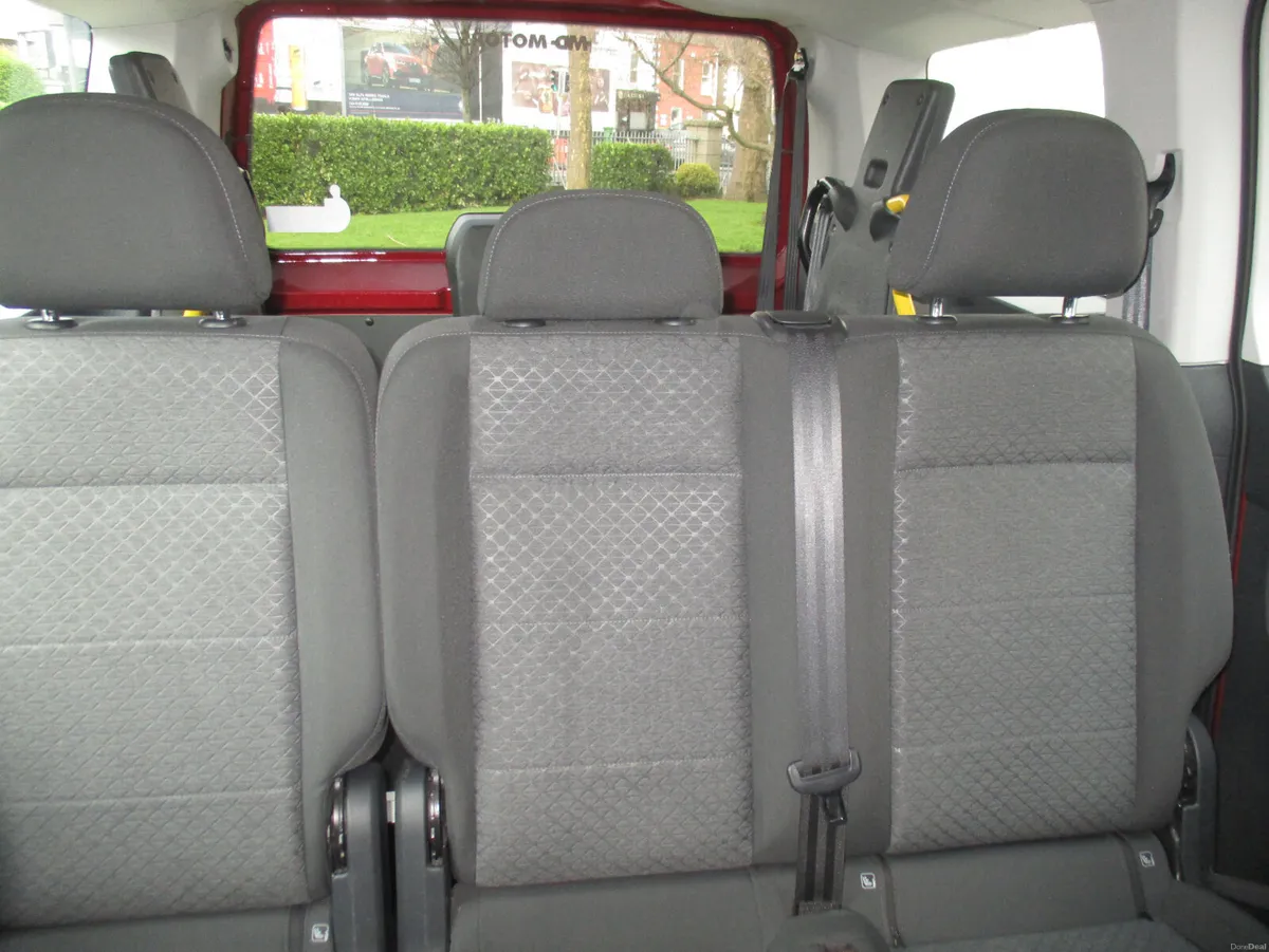 2023 FORD TOURNEO CONNECT 7 SEAT W/CHAIR TAXI - Image 4