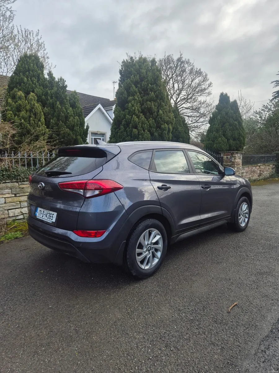 Hyundai Tucson 1.7 crdi 2017 - Image 2