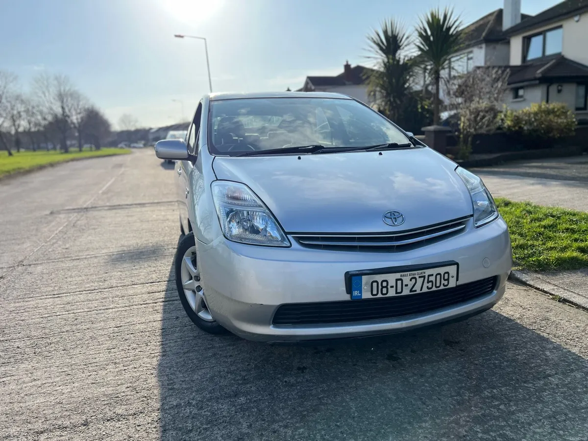 Toyota Prius 1.5 hybrid ( low mileage) - Image 3