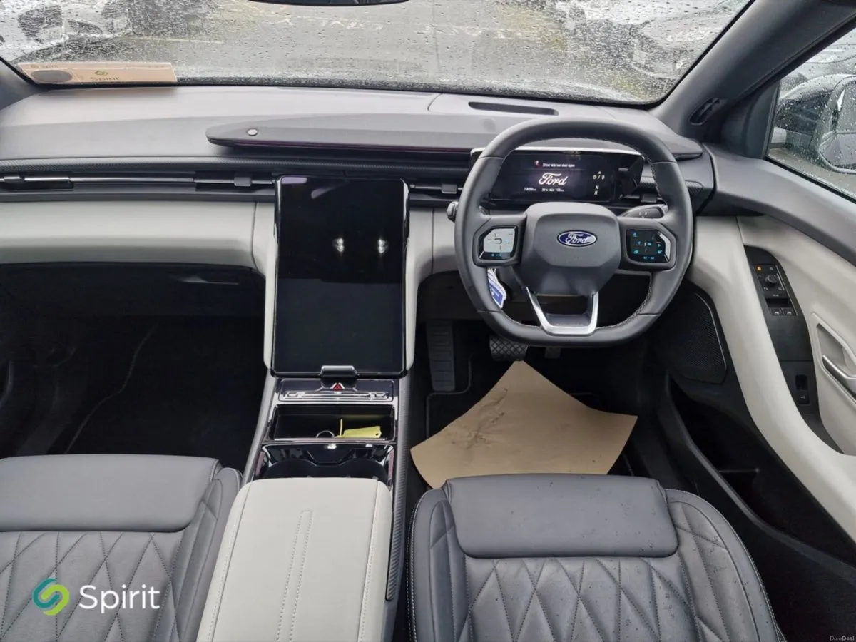 Ford Explorer Premium 77kWh Extended Range RWD - Image 4