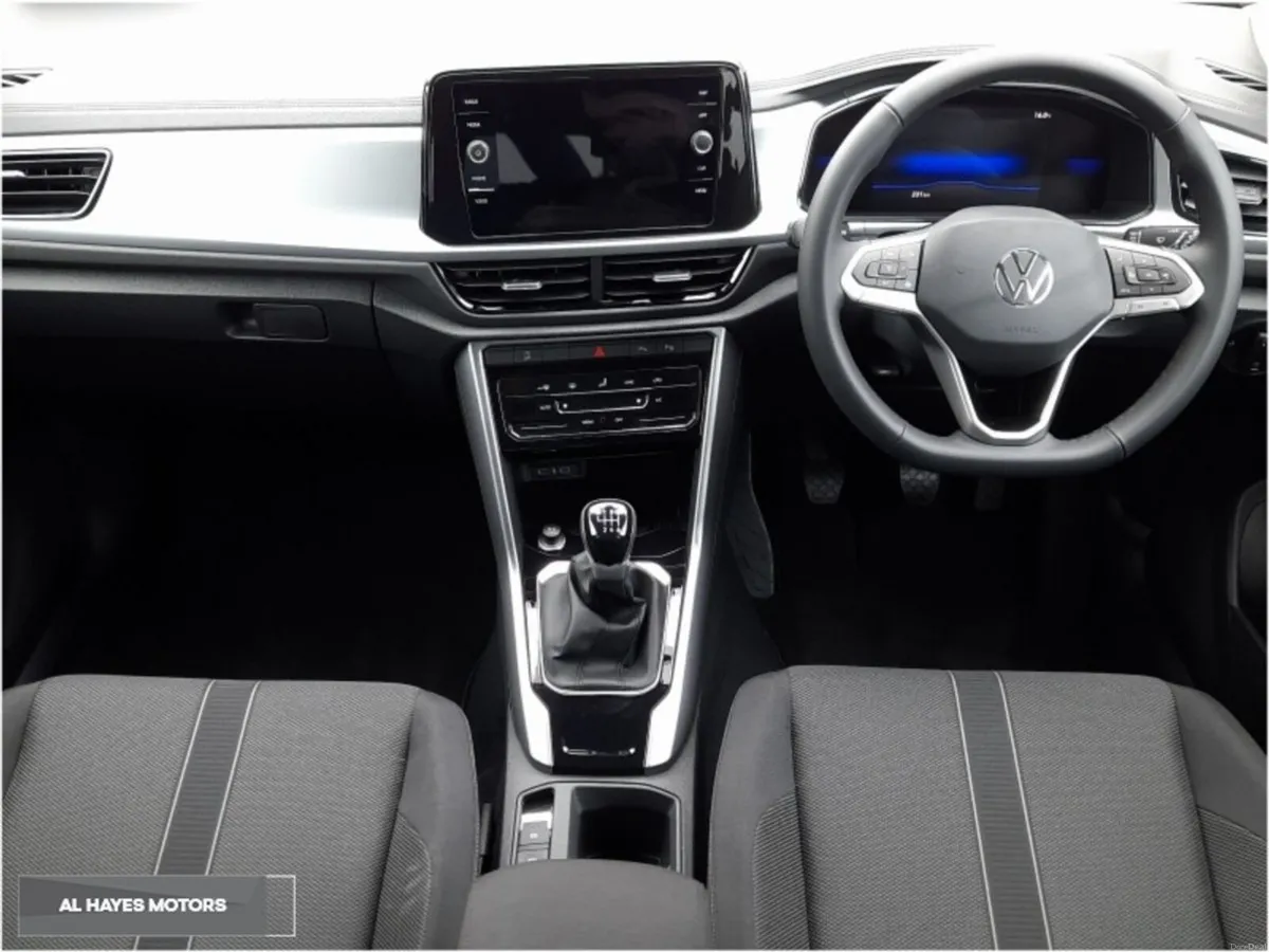 Volkswagen T-Roc **SOLD SOLD SOLD SOLD SOLD** - Image 2