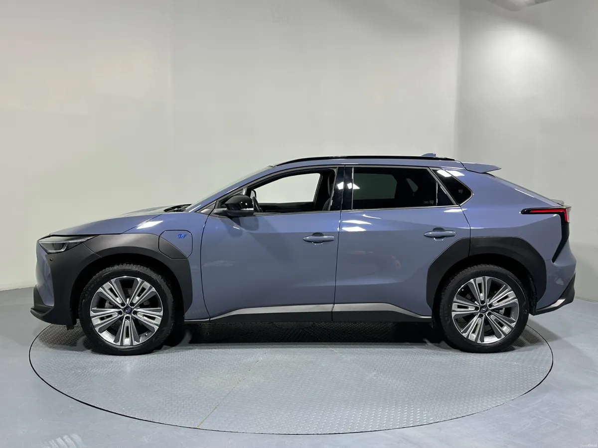 Subaru Solterra Touring Limited AWD (4x4) 241 - Image 4