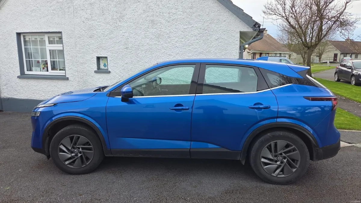 Nissan Qashqai 2022 1.3 PETROL MILD HYBRID 158 HP - Image 3