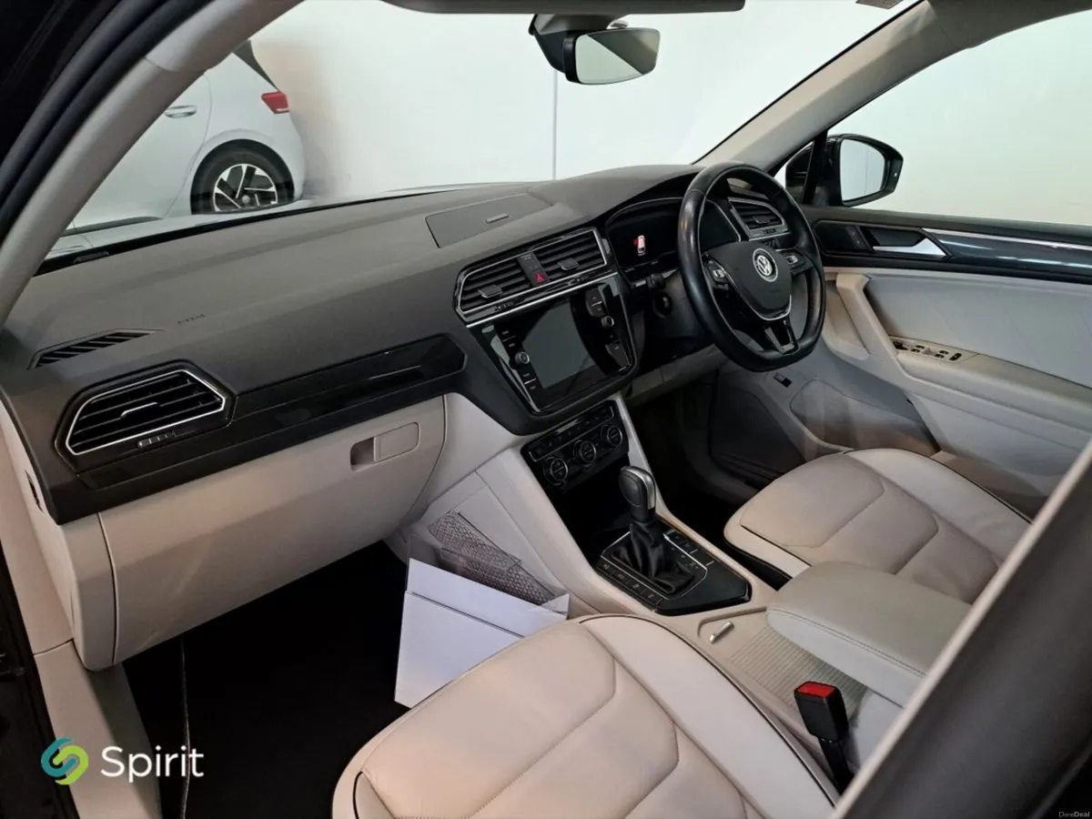 Volkswagen Tiguan R-Line 1.5 TSI DSG*Sunroof*150HP - Image 4
