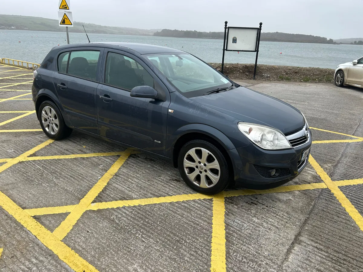 Opel Astra 2008 - Image 1