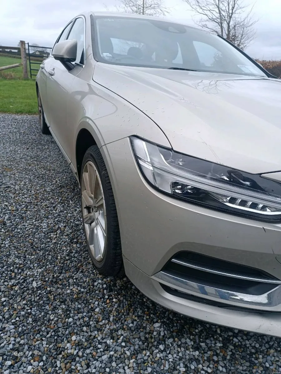 VolvoS90 - Image 4