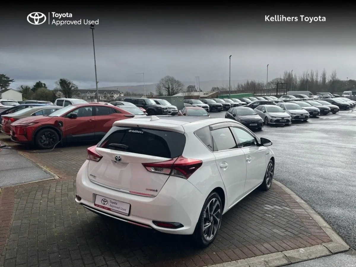 Toyota Auris HYBRID ELECTRIC SOL - Image 2