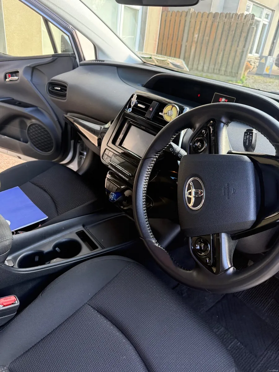 Toyota Prius 2019 - Image 4