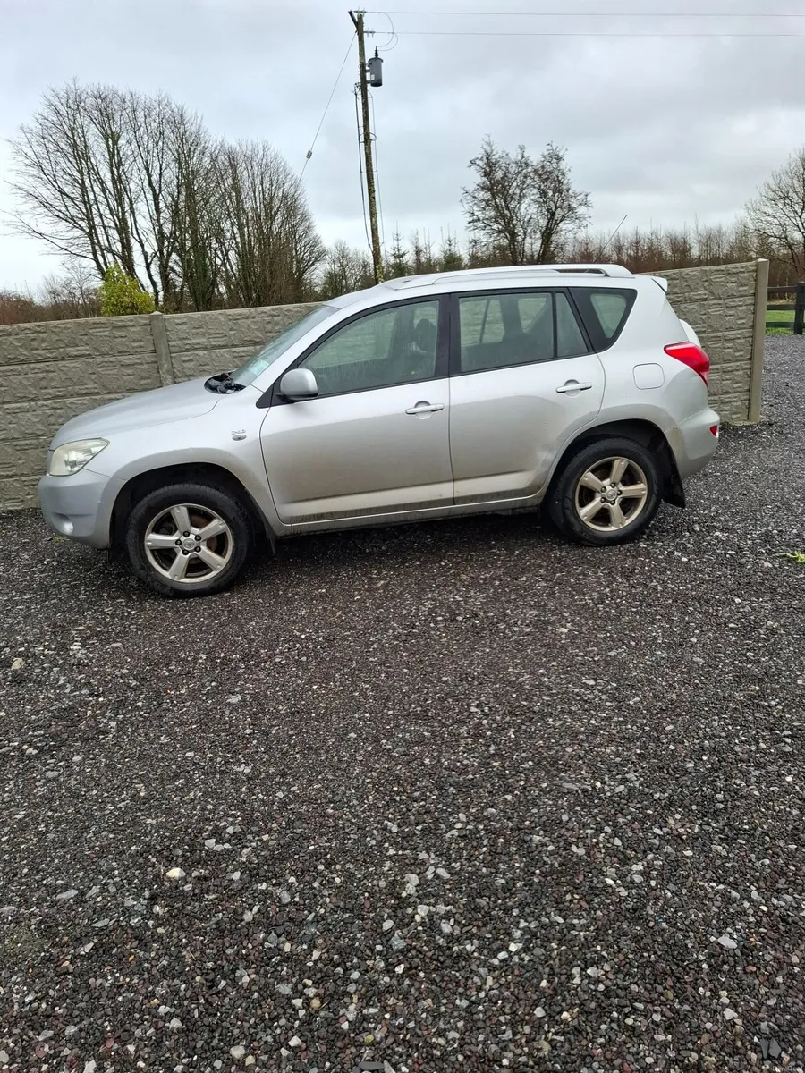 Toyota RAV4 2008 - Image 1