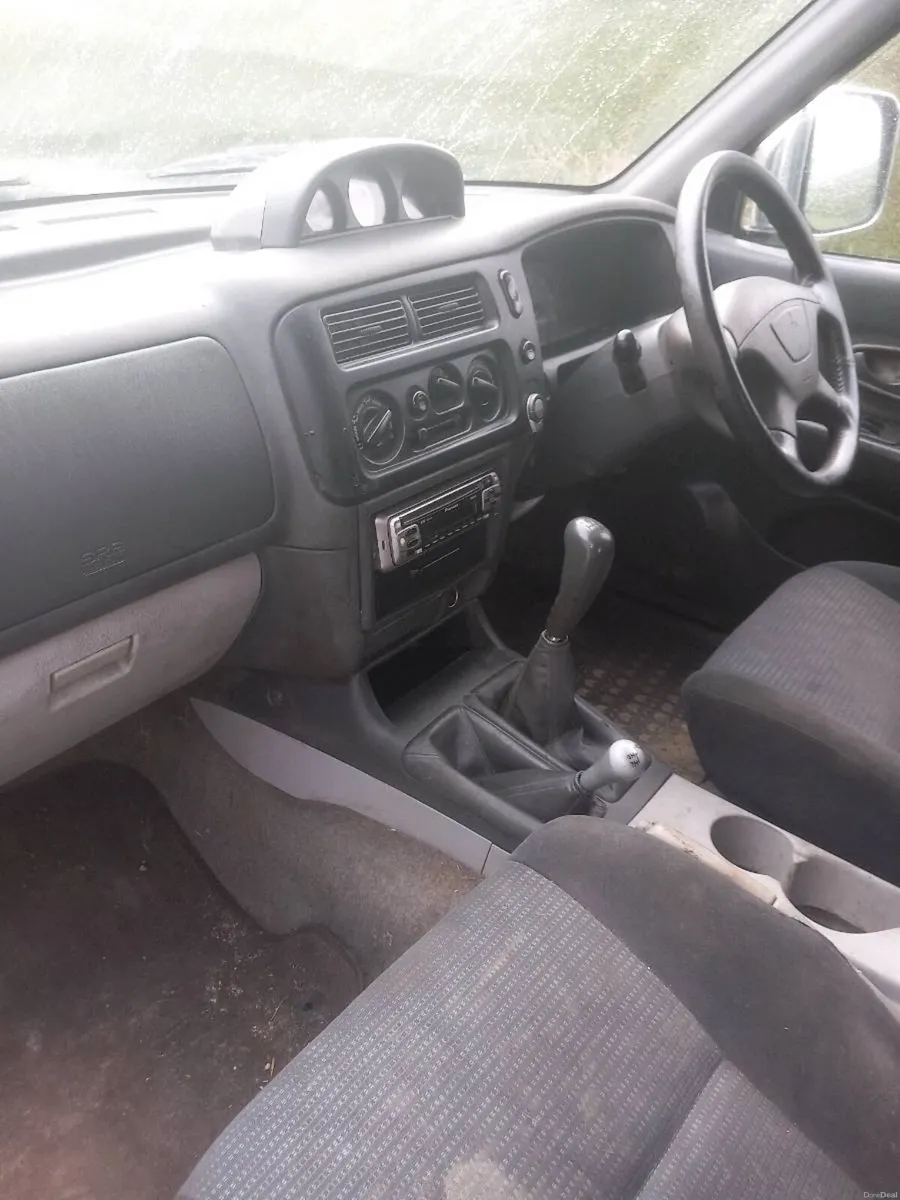 Mitsubishi pajero sport jeep - Image 4