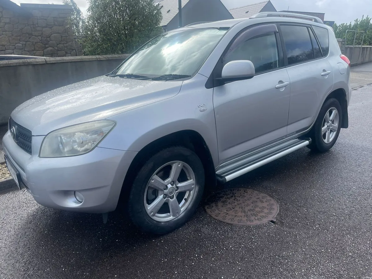 Toyota Rav4  Diesel 2.2  4×4 - Image 4